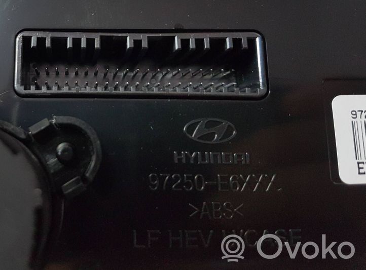 Hyundai Sonata Panel klimatyzacji 97250E6710