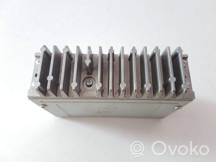 Toyota Prius (XW30) Amplificatore 8610047100