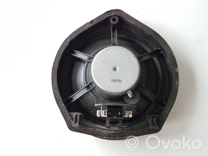 Honda HR-V Front door speaker 8B618E