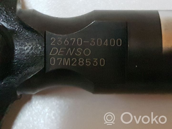 Toyota Hilux (AN10, AN20, AN30) Injecteur de carburant 2367030400