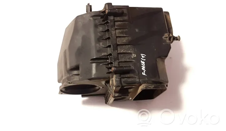 Jaguar F-Pace Caja del filtro de aire GX739H736CA
