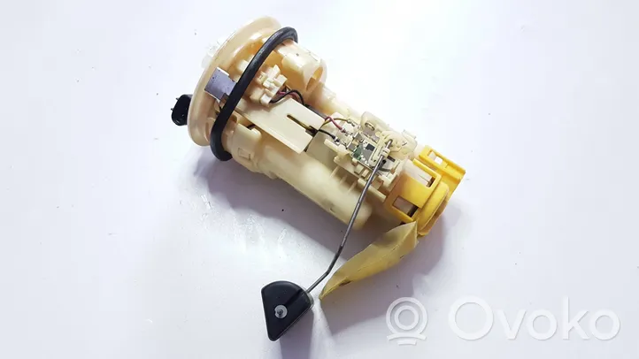 Toyota Camry Pompa carburante immersa 894610C010