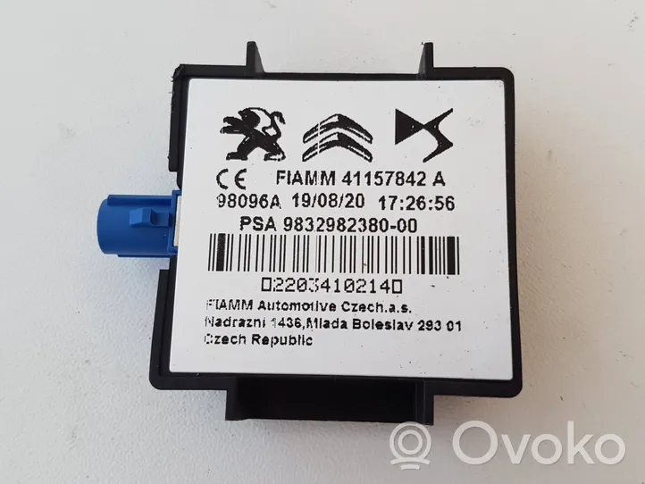 Citroen C5 Aircross Antenne GPS 9832982380