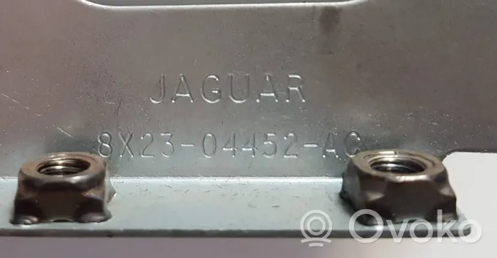 Jaguar XF Radio/CD/DVD/GPS-pääyksikkö 7F6N14C230AA