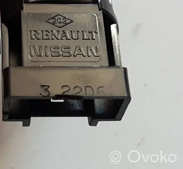 Nissan Navara D23 Cigarette lighter 322D6