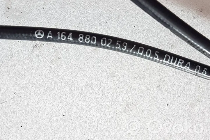 Mercedes-Benz GL X164 Système poignée, câble pour serrure de capot A1648800259