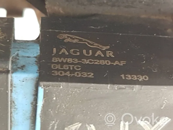 Jaguar XF X250 Czujnik poziomowania świateł osi przedniej 8W833C280AF