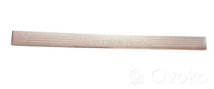 Mercedes-Benz E W212 Listwa progowa przednia 2126860936