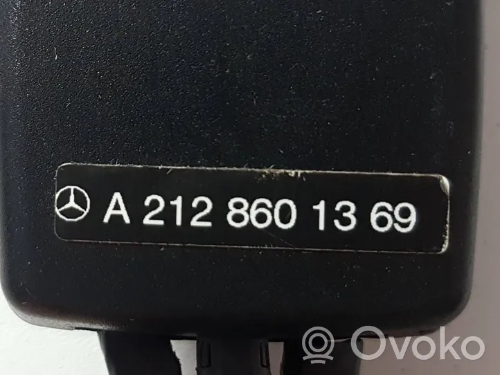 Mercedes-Benz E W212 Etuistuimen turvavyön solki A2128601369