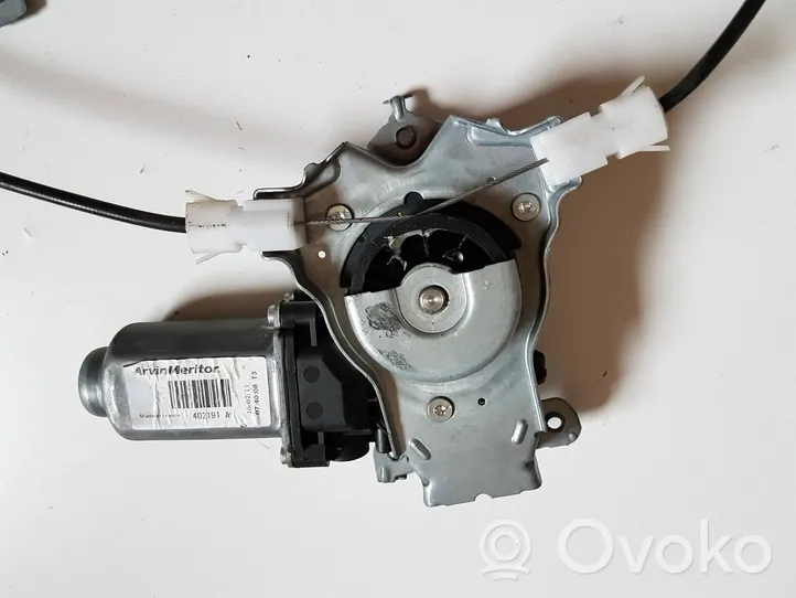 Nissan Qashqai Regulador de puerta trasera con motor 402191A