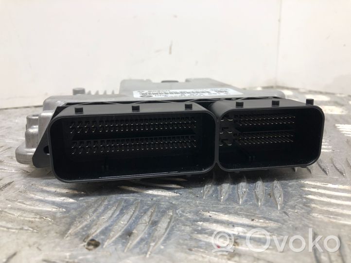 BMW 5 F10 F11 Kit centralina motore ECU e serratura 8574091