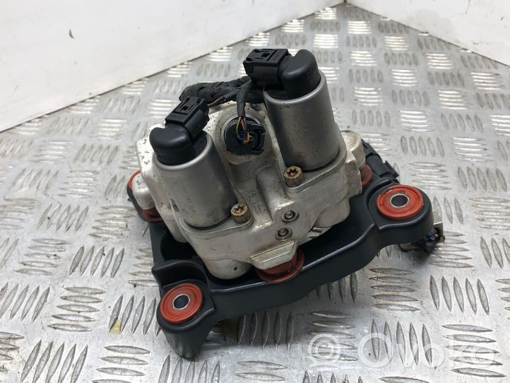 BMW 5 F10 F11 Air suspension compressor 6775258