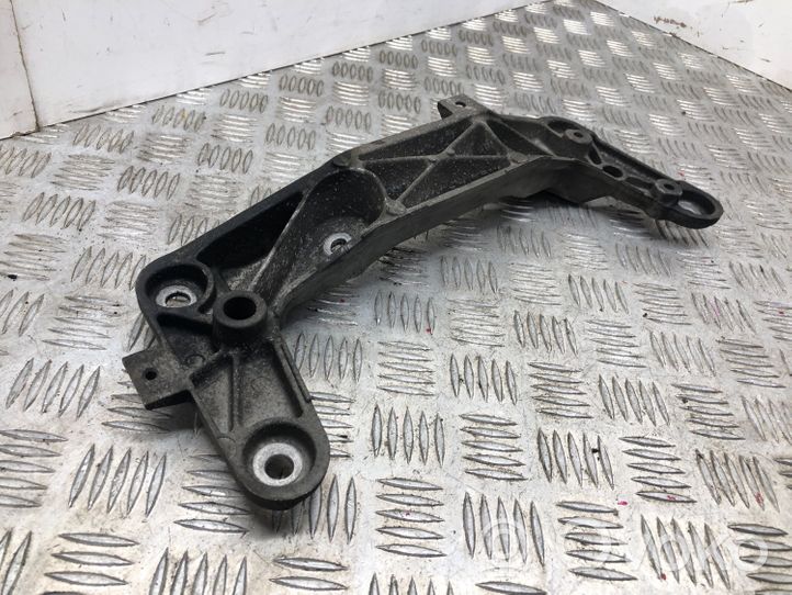 BMW 4 F32 F33 Supporto di montaggio scatola del cambio 6796611