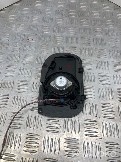 BMW 5 F10 F11 Enceinte de plage arrière 9239184