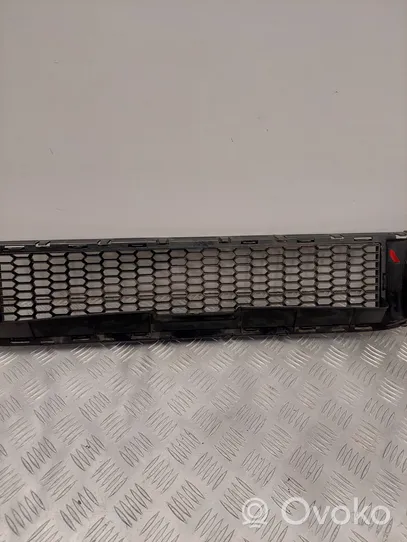 BMW 5 F10 F11 Front bumper lower grill 19017412