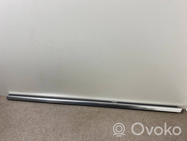 Volkswagen PASSAT CC Rivestimento modanatura del vetro della portiera posteriore 3C8837475F