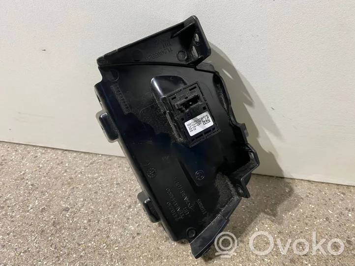 BMW X6 G06 Interruttore di controllo dell’alzacristalli elettrico 9327031