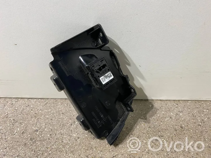 BMW X6 G06 Interruttore di controllo dell’alzacristalli elettrico 9327031