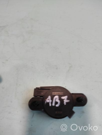 Audi A4 S4 B7 8E 8H Capteur PDC aide au stationnement 8L0919279