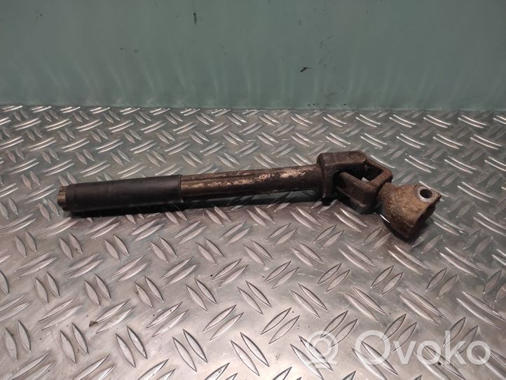 Volkswagen Touareg I Steering column universal joint 