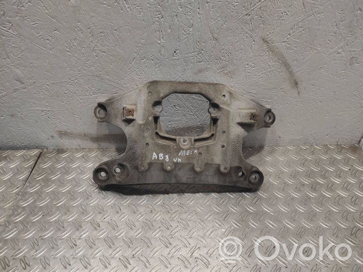 Audi A4 S4 B8 8K Pavarų dėžės tvirtinimo kronšteinas 8K0399263