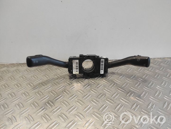 Audi A2 Leva/interruttore dell’indicatore di direzione e tergicristallo 8L0953513