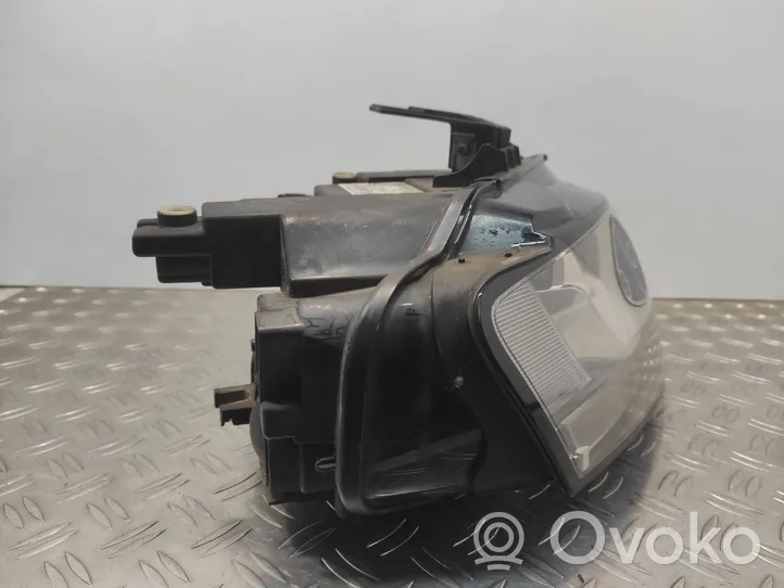 Audi A4 S4 B8 8K Lampa przednia 8K0941004A