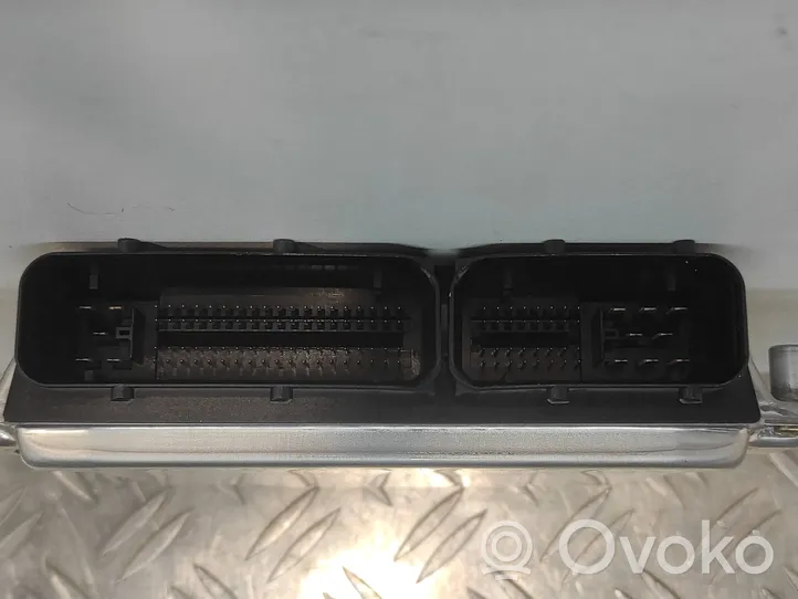 Audi A2 Sterownik / Moduł ECU 045906019AT