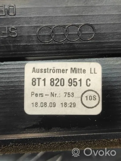 Audi A4 Allroad Griglia di ventilazione centrale cruscotto 8T1820951C