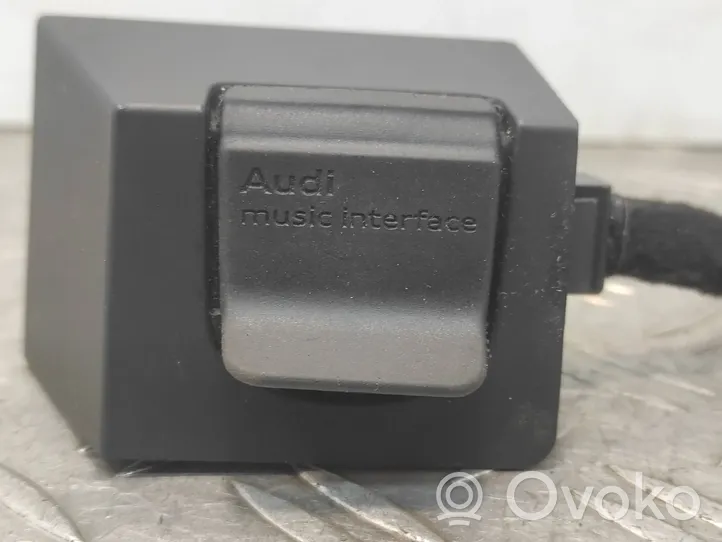 Audi A6 S6 C7 4G Inny elementy tunelu środkowego 4G0035909