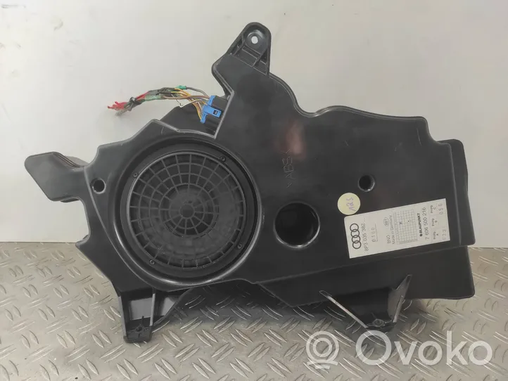 Audi A3 S3 8P Subwoofer-bassokaiutin 8P3035382