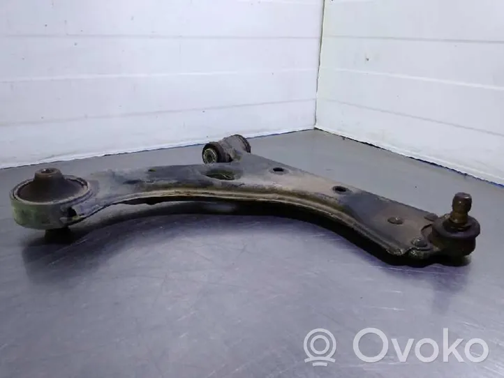 Opel Corsa D Triangle bras de suspension inférieur avant 