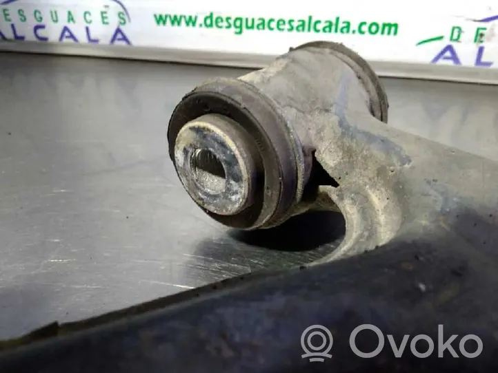 Opel Corsa D Triangle bras de suspension inférieur avant 