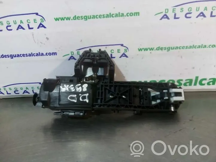 Mercedes-Benz A W176 Türgriff Türöffner vorne A2047600270