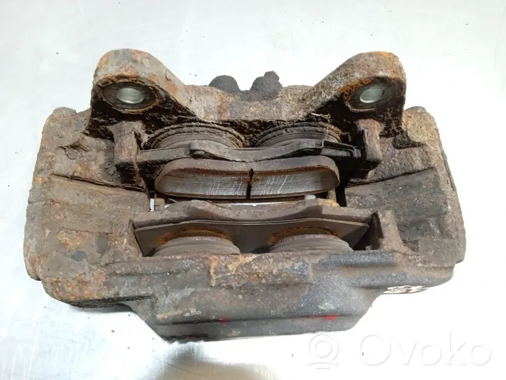 Toyota Land Cruiser (J200) Etujarrusatula 4775060261