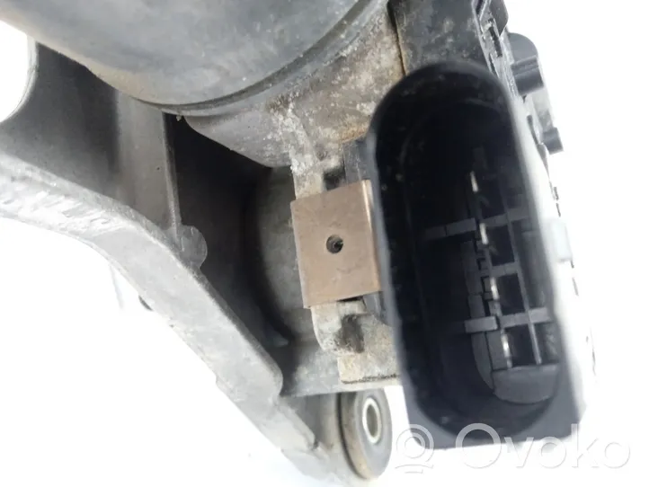 Ford Focus Silniczek wycieraczek szyby przedniej / czołowej BM5117504AL