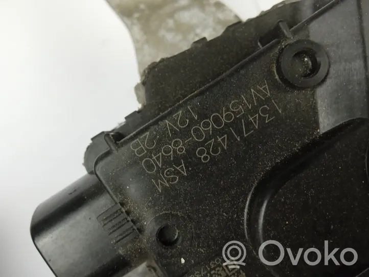 Opel Insignia B Silniczek wycieraczek szyby przedniej / czołowej 13471428