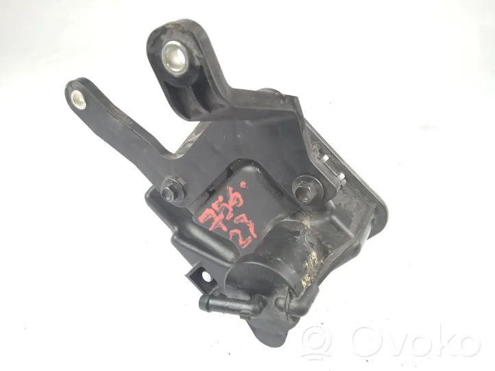 Mazda CX-30 Vase d'expansion de carburant PAF315351