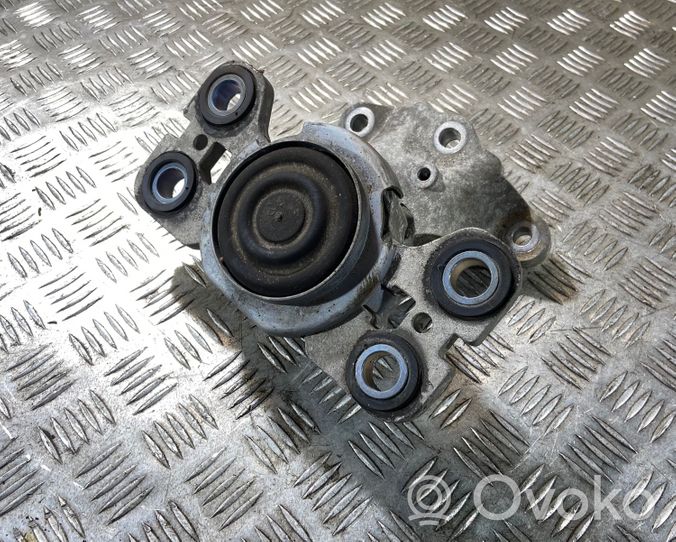 Volvo S60 Soporte de la caja de cambios 31401307