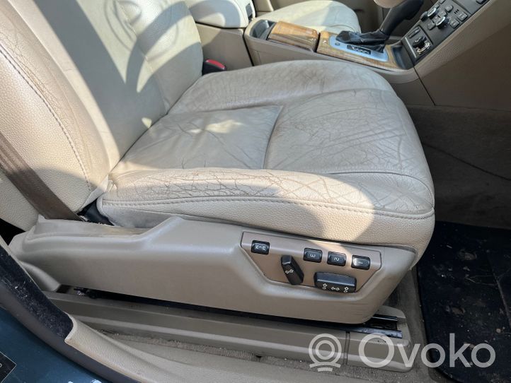 Volvo XC90 Set di rivestimento sedili e portiere 