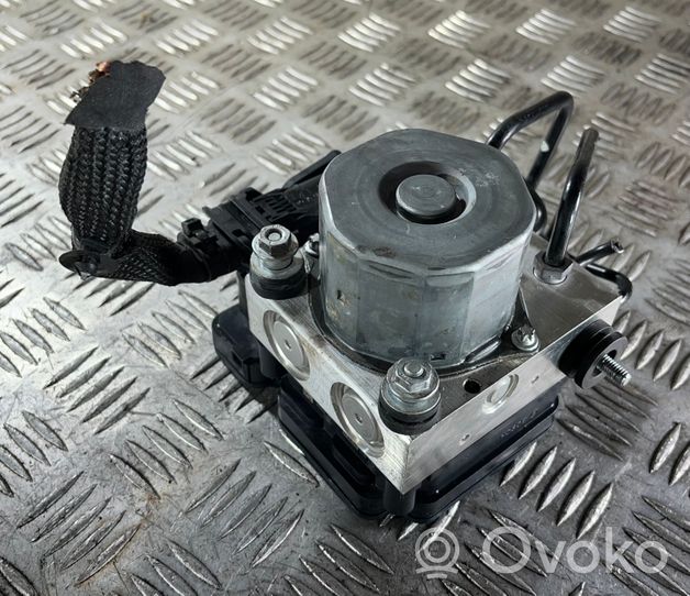 Mercedes-Benz GLA W156 Pompe ABS A0004311700