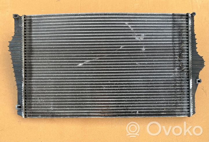 Volvo XC90 Chłodnica powietrza doładowującego / Intercooler 30748808