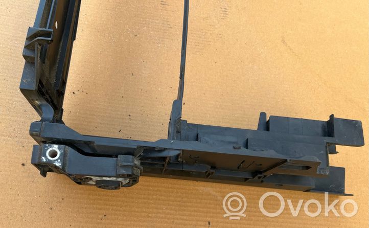 BMW 7 F01 F02 F03 F04 Pannello di supporto del radiatore P1629004