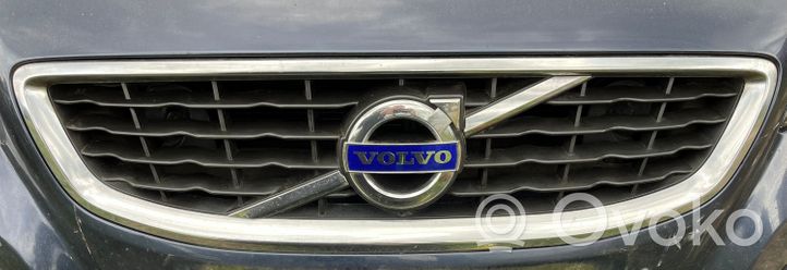 Volvo C70 Etusäleikkö 31214856