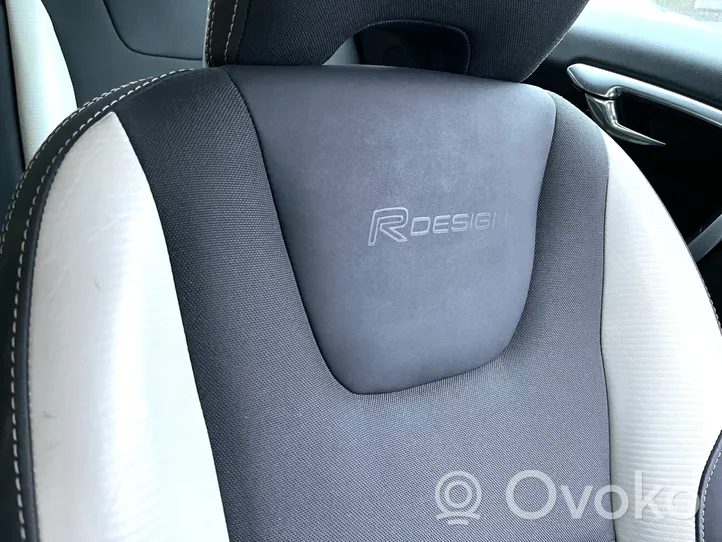 Volvo V60 Set di rivestimento sedili e portiere 