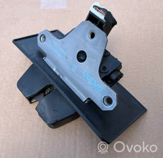 Volvo V60 Serrure de loquet coffre 31335045