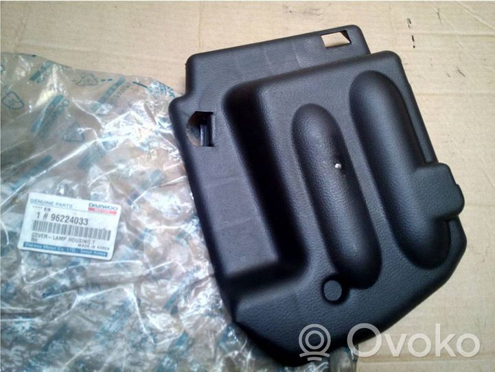 Daewoo Espero Parte del faro posteriore 96224033