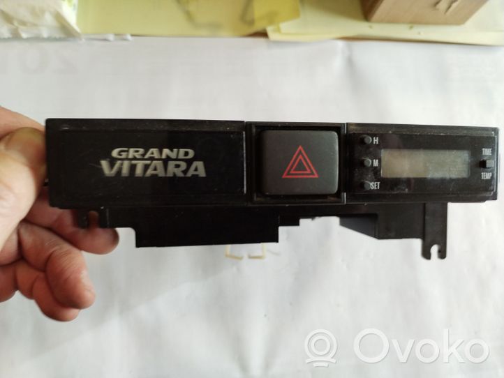 Suzuki Grand Vitara I Interrupteur feux de détresse 36780
