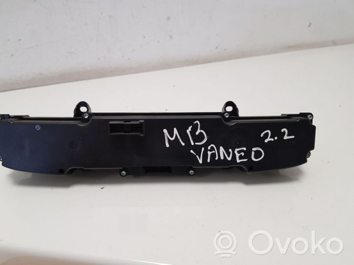 Mercedes-Benz Vaneo W414 Interruttore luci di emergenza 6395450207