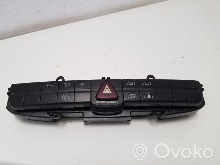 Mercedes-Benz Vaneo W414 Interruttore luci di emergenza 6395450207